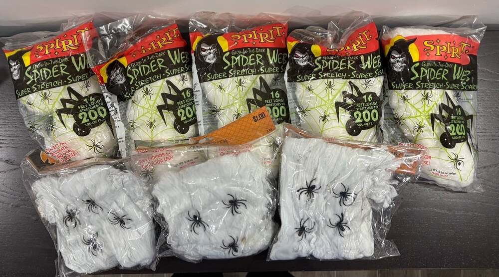 Spirit Halloween Glow In The Dark Super Stretch Spider Web 8 Pack Lot